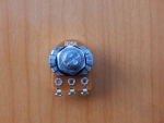 Резистор переменный 3-pin  B25K d=16mm L=15mm моно с рифлением  RV16AF-10-15K-B25K-3