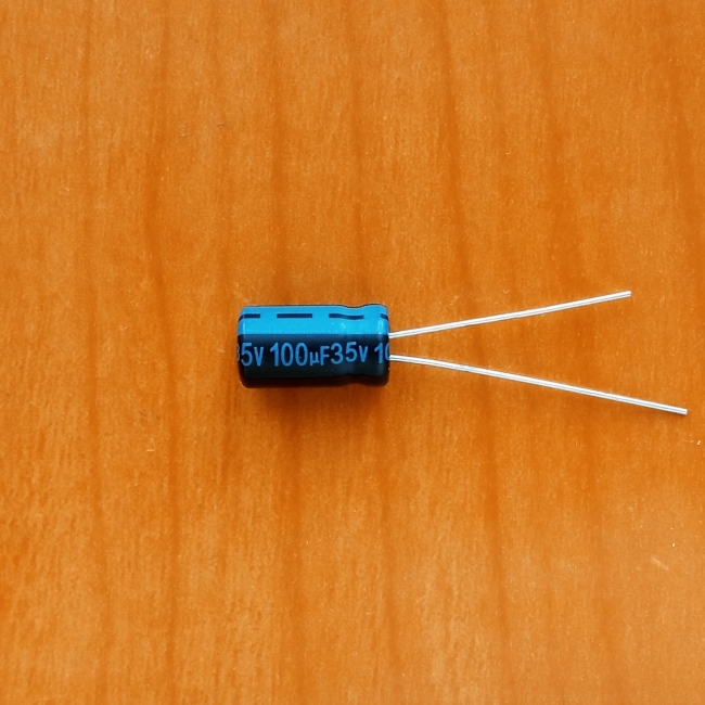100mkF 35v 105C Jamicon TK