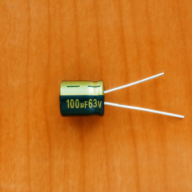 100mkF 63v 105C Jamicon WL (компьютерный)