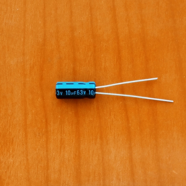 10mkF 63v 105C Jamicon TK