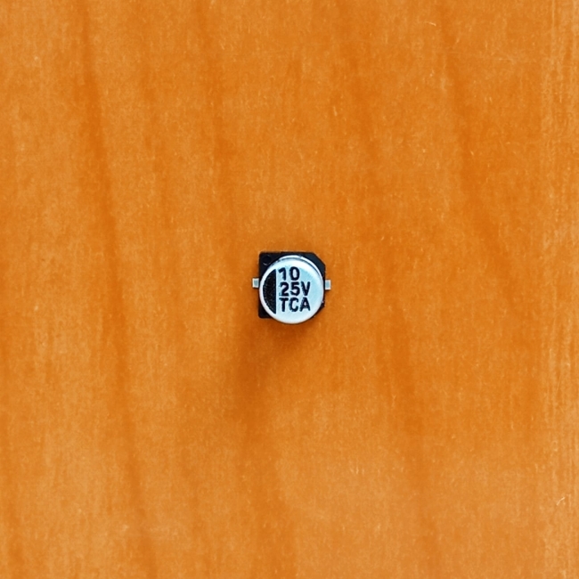 SMD   10mkF  25v  85C 0405