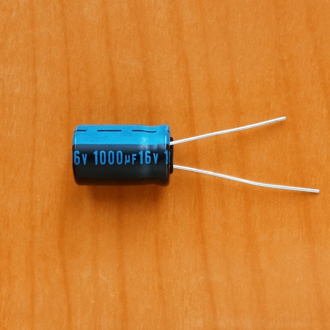 1000mkF 16v 105C Jamicon TK (10x16)