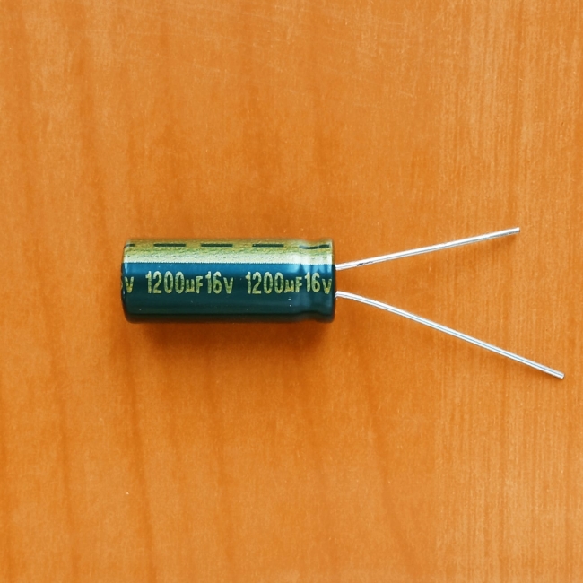 1200mkF 16v 105C Jamicon WL (компьютерный)
