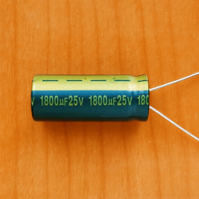 1800mkF 25v 105C Jamicon WL (компьютерный)
