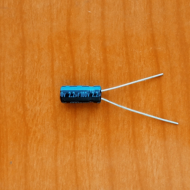 2.2mkF 100v 105C Jamicon TK