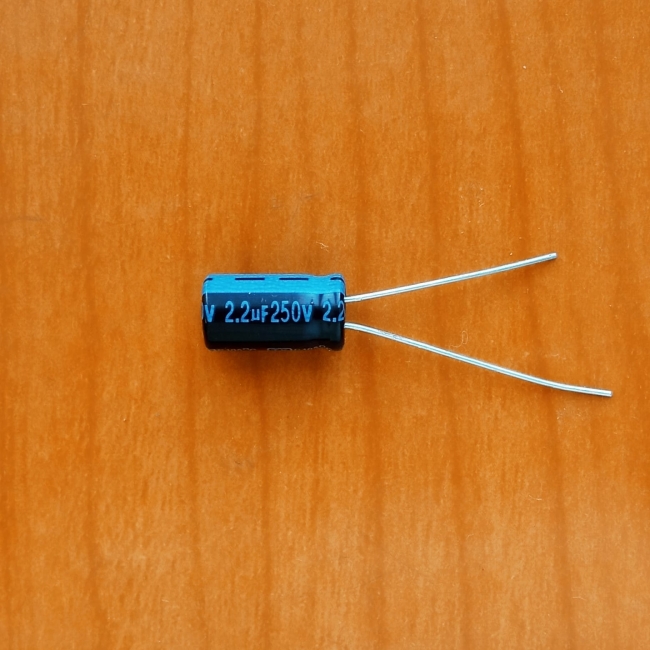 2.2mkF 250v 105C Jamicon TK