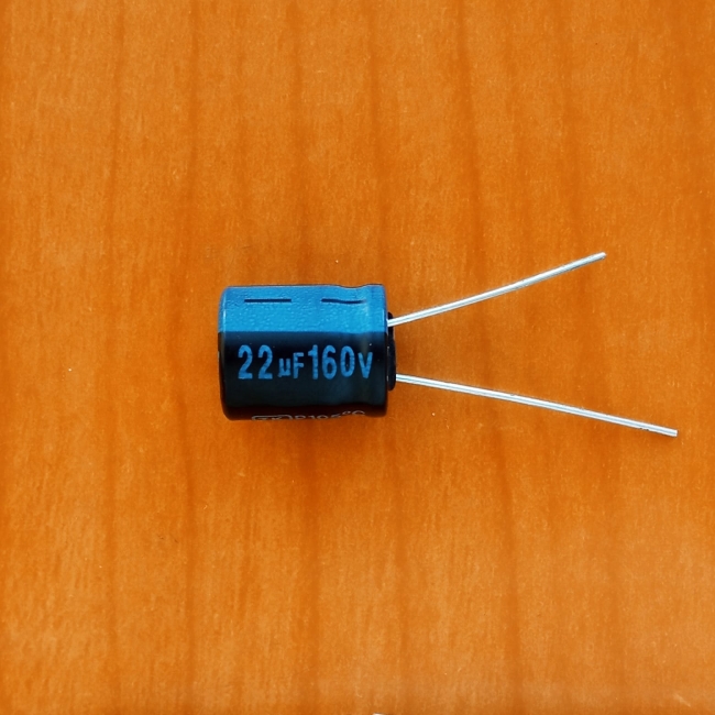 22mkF 160v 105C Jamicon TK