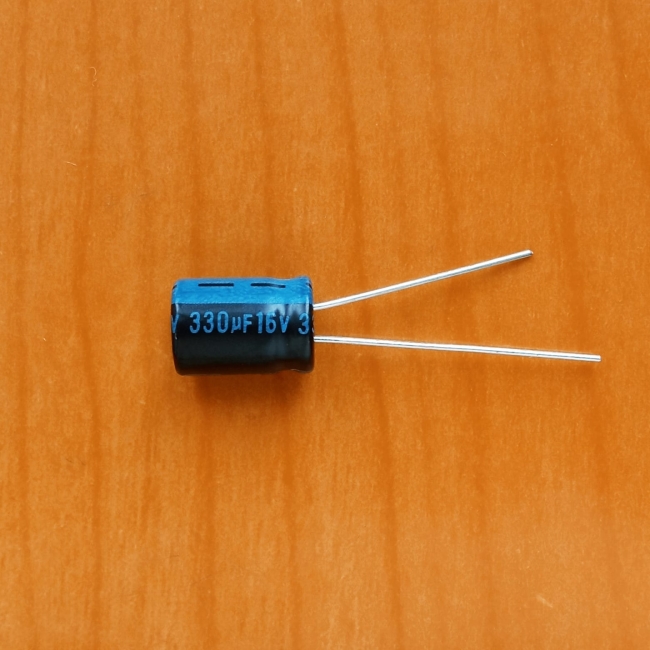 330mkF 16v 105C Jamicon TK