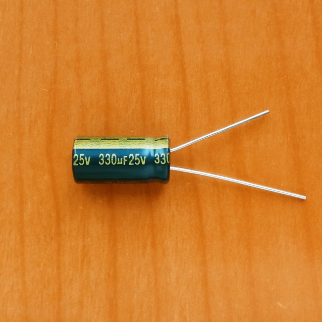 330mkF 25v 105C Jamicon WL (компьютерный)