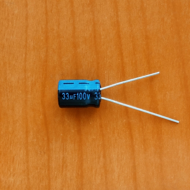 33mkF 100v 105C Jamicon TK