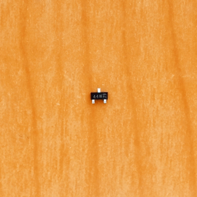 BAS40-04 (40V, 200mA) (44) SMD