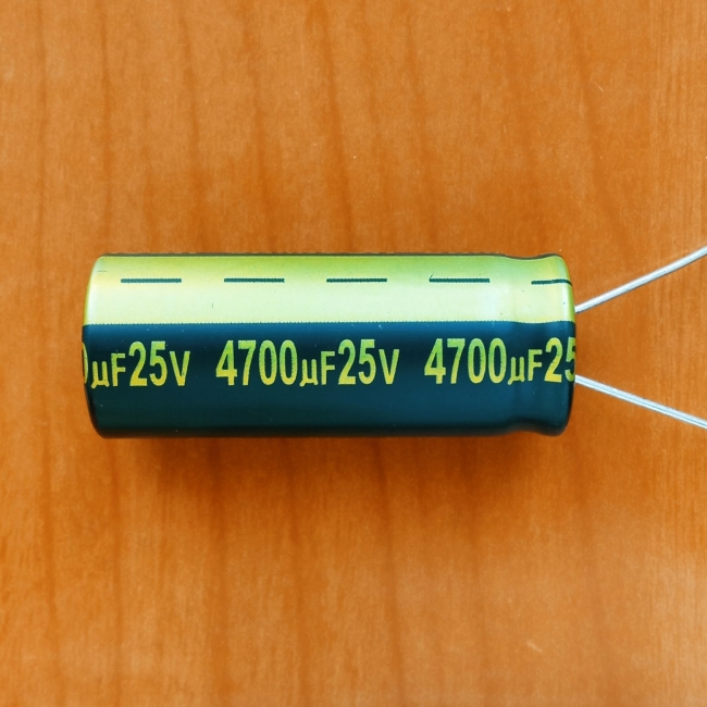 4700mkF 25v 105C Jamicon WL (компьютерный)