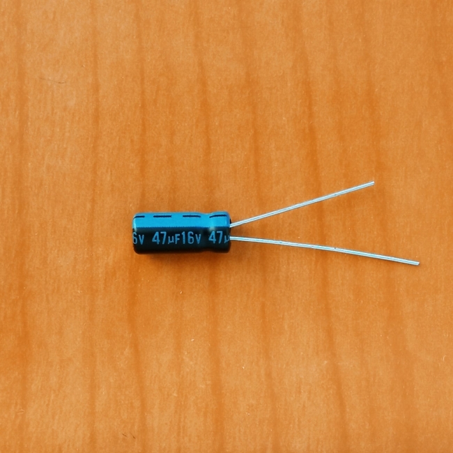 47mkF 16v 105C Jamicon TK