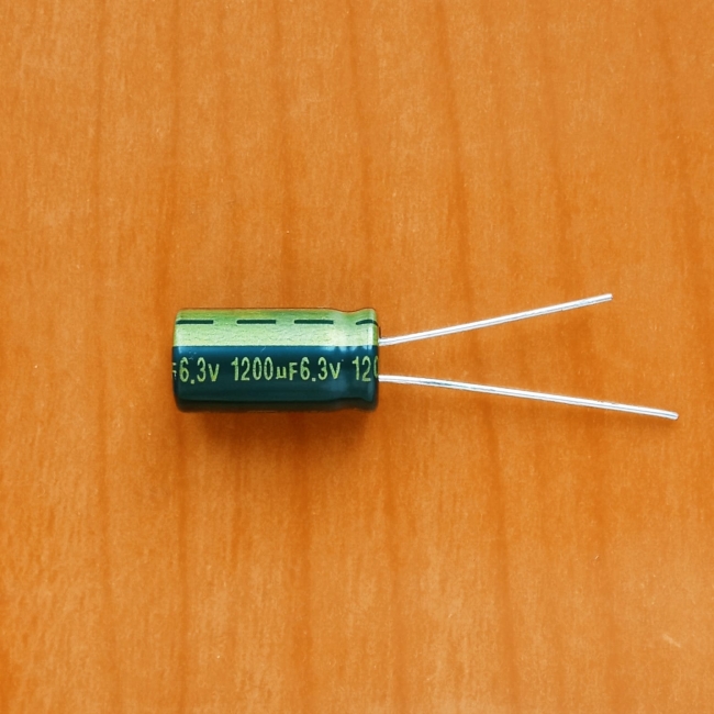 1200mkF 6.3v 105C Jamicon WL (компьютерный)
