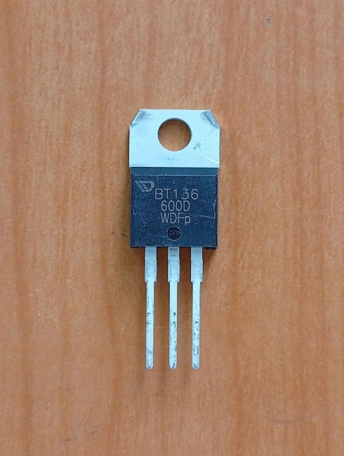 BT136-600D
