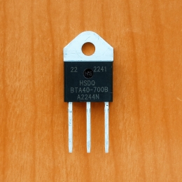 BTA40-700B