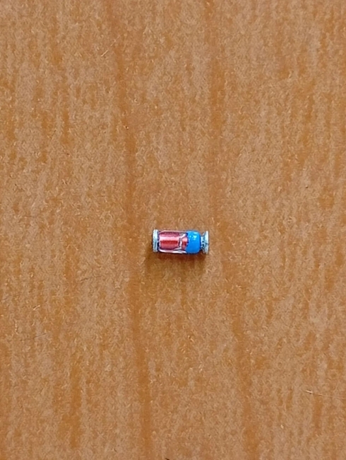 Стабилитрон SMD   5.6v 0.5w (BZV55-C5V6)