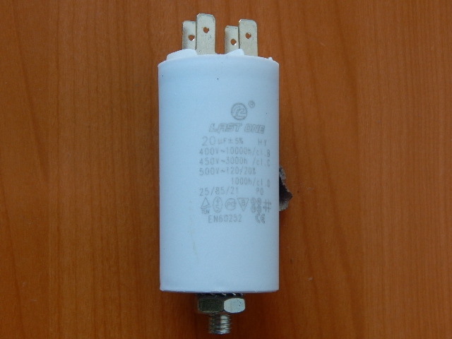 CBB60M  20mkF 450v (клеммы + болт)