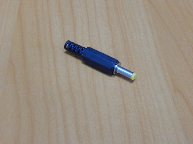 Разъем питания 4.0x1.7x9.0mm шт. на кабель 7-0026d