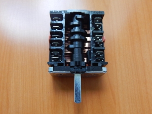 Переключатель мощности конфорок Indesit 46.27266.813 (93756641, COK304CY)