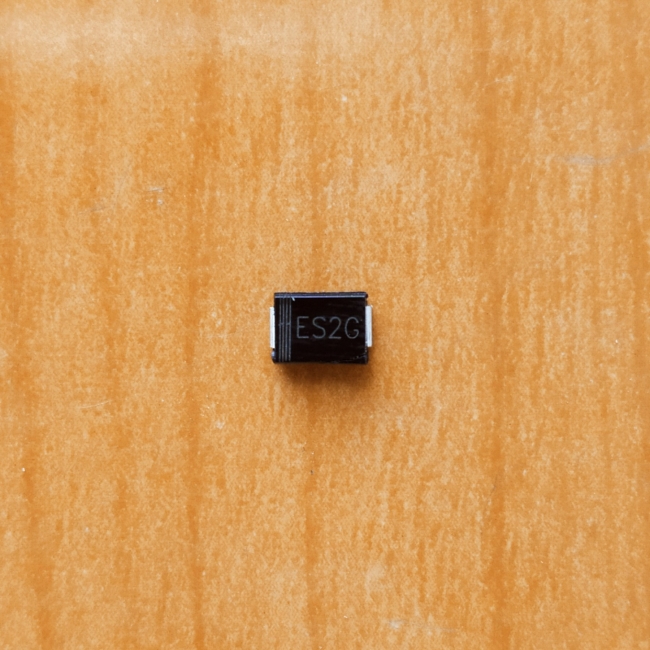 ES2G (400V, 2A, 35ns)  SMD