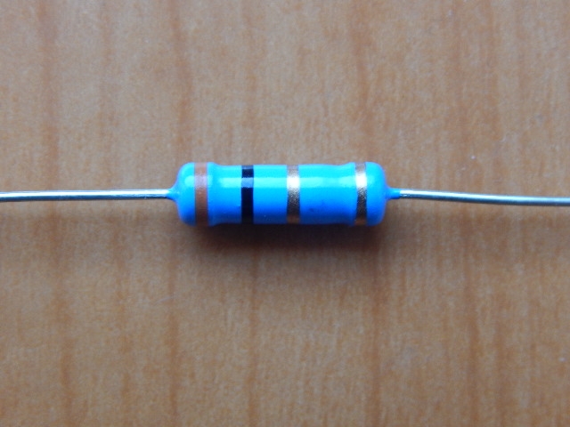 Резистор  2w         3.0om (3R0) 5%