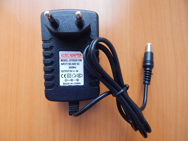 Адаптер питания 220/ 5.0V 3.0A 15W (5.5x2.5mm)  LX-0530