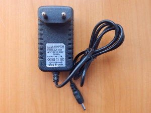 Адаптер питания 220/ 5.0V 2.0A 10W (3.5x1.4mm) LJS-0520
