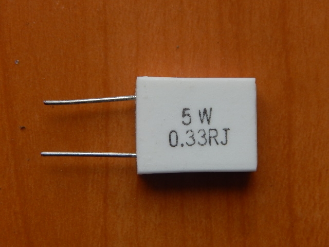 Резистор 5w 0.33om (0R33) 5% керамический вертикальный