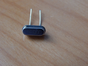 Кварцевый резонатор 24.0MHz HC-49/S