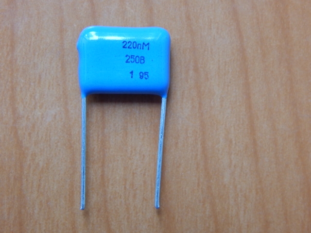 CAP 0.22mkF 250V 20% (224) (К73-17)