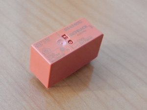 Реле  12V  8A 2C  (RT424012)