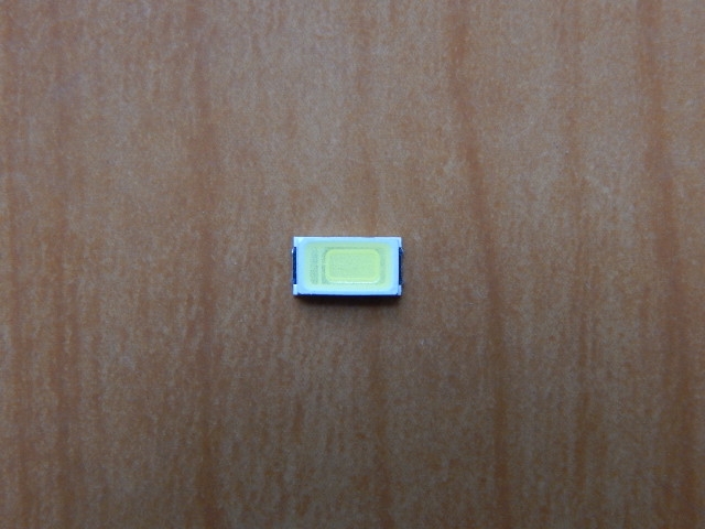 Светодиод SMD 5630 белый теплый 3-3.4V 70mA (Б+)