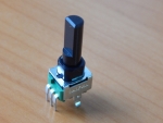 Резистор переменный 3-pin  B50K 8x8mm L=30.2mm моно лыска  RV09BF-40E1N-215F-B50K-AC
