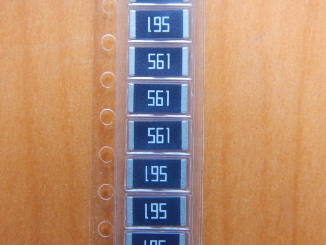 Резистор SMD      560om  1.0w  2512 (560R) 5%  (561)