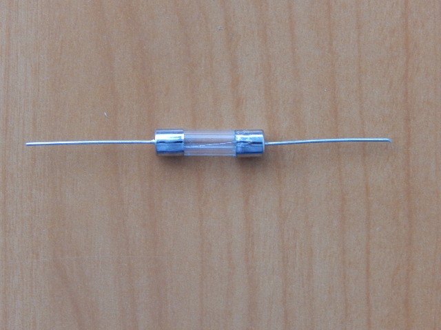 Предохранитель с выводами 1.0A (5x20mm)