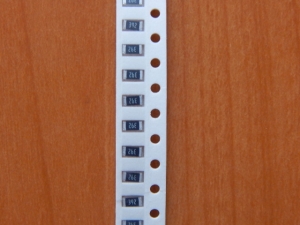 Резистор SMD     3.9kom  0.25w  1206 (3K9) 5%  (392)