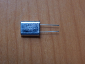 Кварцевый резонатор 24.0MHz HC-49/U