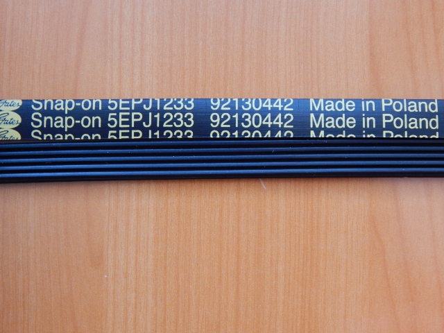 Ремень 1233 J5 черный <1155mm> (92130442)