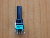 Резистор переменный 3-pin  B10K 8x8mm L=30.2mm моно лыска  RV09BF-40E1N-215F-B10K-AC