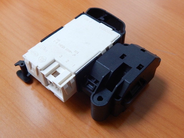 Блокировка люка Haier, Dexp DM-7 (0024000128A, 85497100)