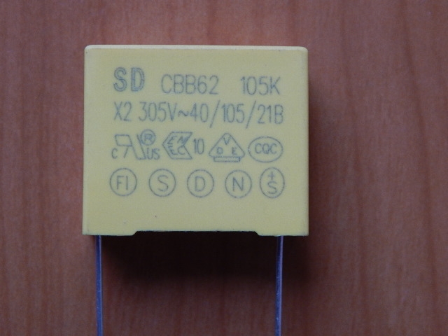 CAP 1.0mkF 305V 10% (105) (MKP-X2) (CBB62)