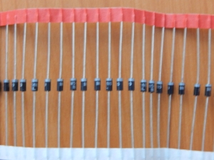 1N5819 (40V, 1A)
