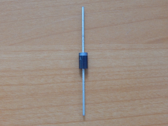 1.5KE75A (75V, 1500W)