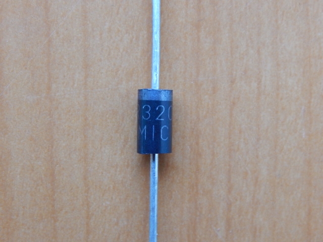 SR3200 (200V; 3A)