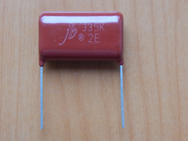 CAP  3.3mkF  250V 10% (335) (JFB)