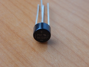W10M (1000V, 1.5A)