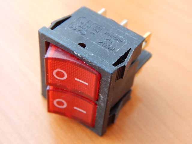Переключатель KCD2-201N-CRB OFF-ON красный 250V 6A (с подсветкой)