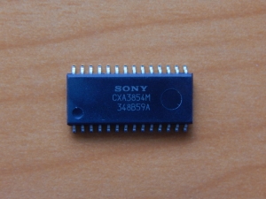 CXA3854M