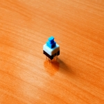 Кнопка 6-pin 7x7mm L=4mm с фиксацией (№29)